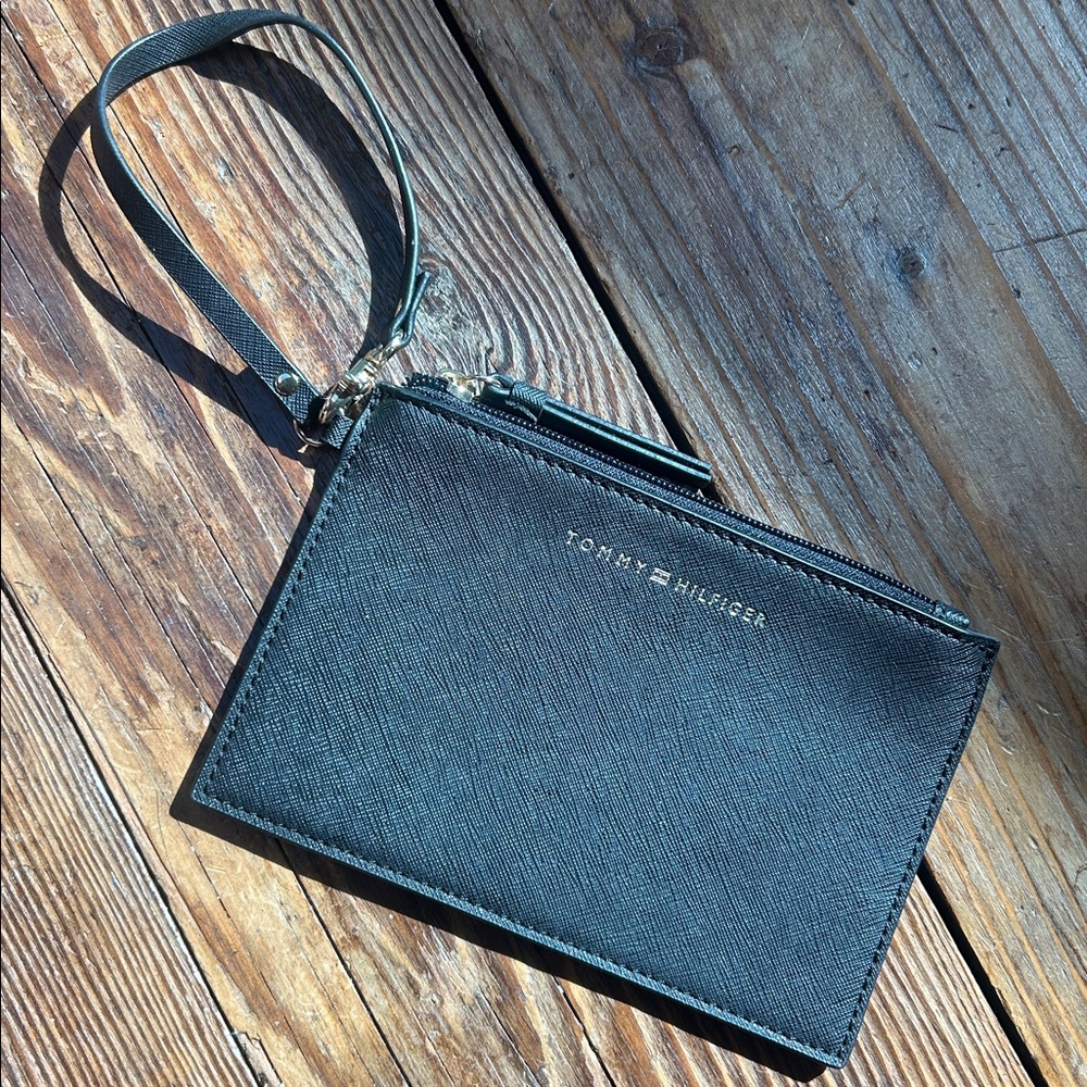 Tommy Hilfiger Wristlet/Wallet, Passport Holder, NEW